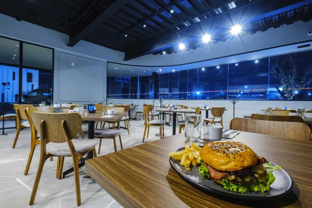 Alta cocina en nuestro restaurante y sports bar